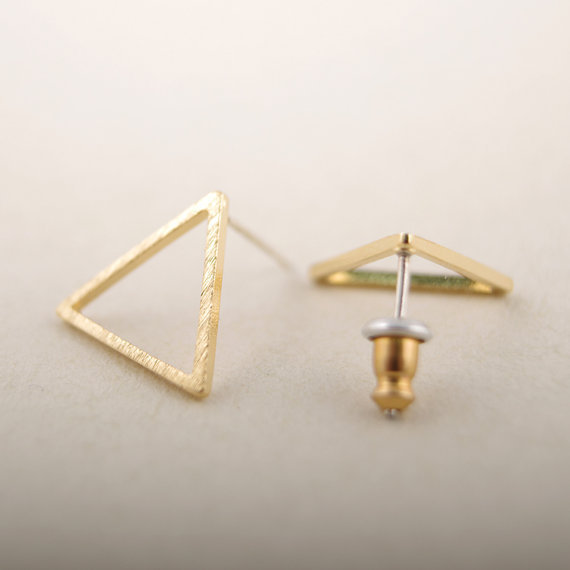 Simple Geometric Hollow Triangle Earrings display picture 5