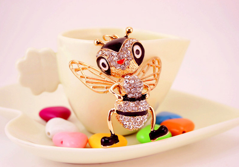 Corea Creativo Goteo Artesanal Lindo Abeja Llavero Bolsa Insecto Animal Colgante De Metal Al Por Mayor display picture 6