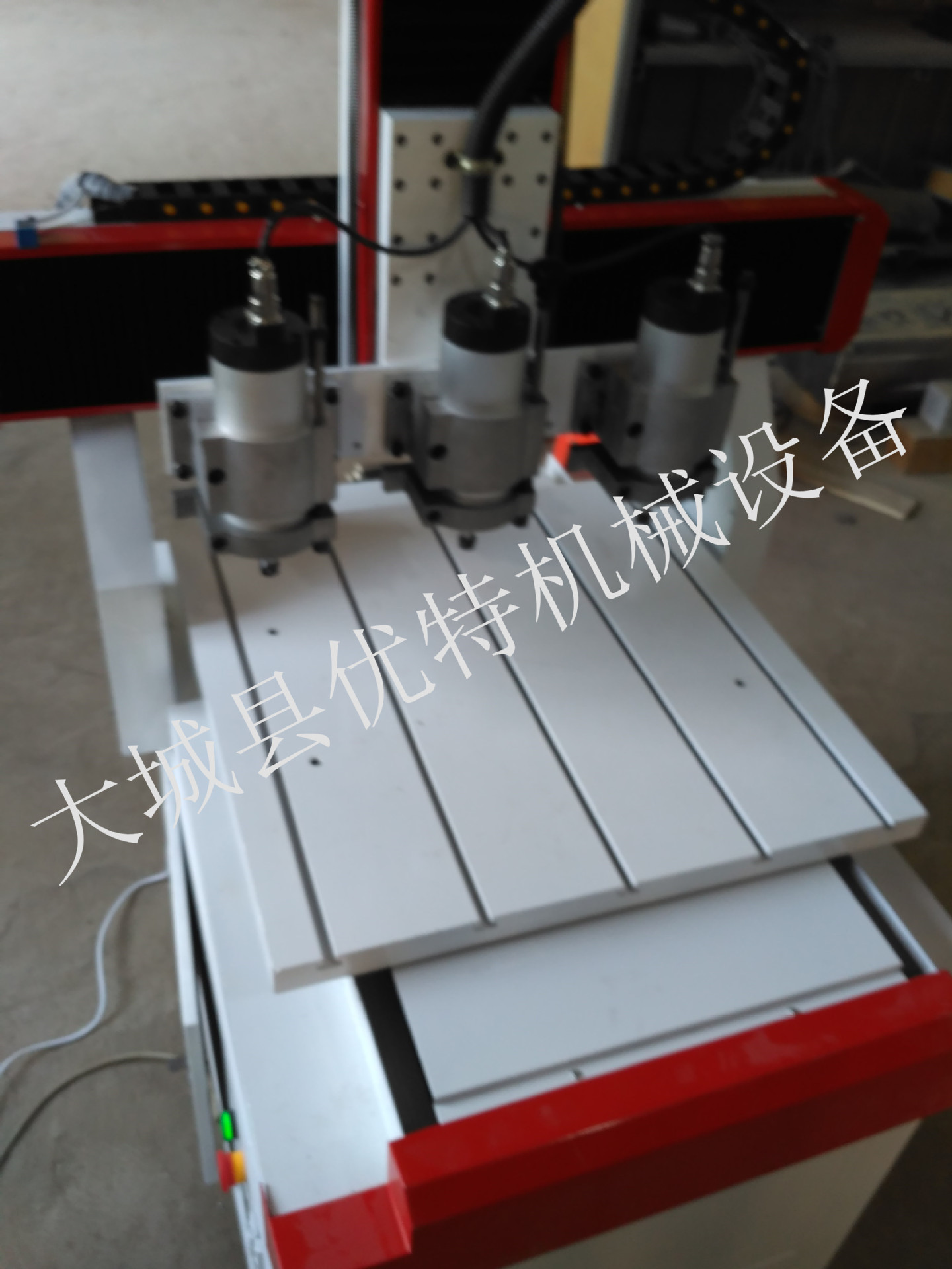 密度板全自动雕刻机价格 多功能广告雕刻机 小型木工雕刻机