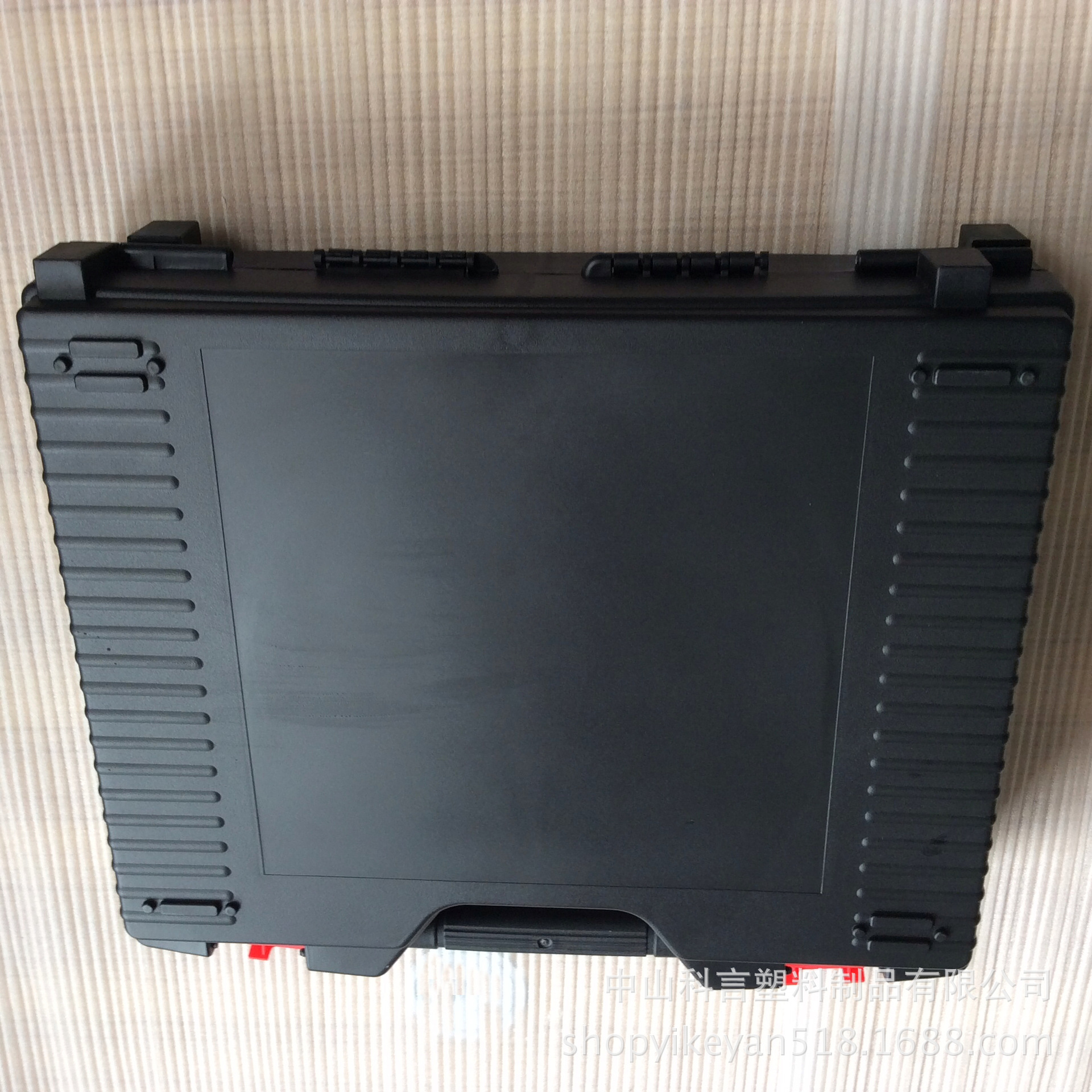 06EC47E3-81B2-4CB4-BFB3-395B1F