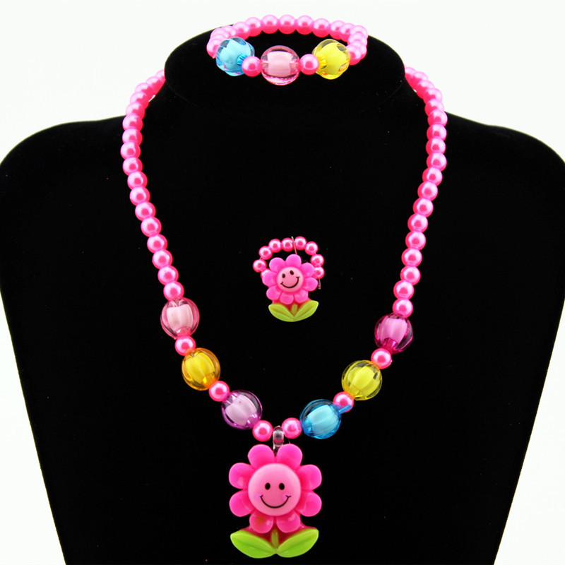 Wholesale Children's Ornaments Sets Of Chain Cartoon Sun Flower Beaded 4-piece Necklace Jewelry Set display picture 6