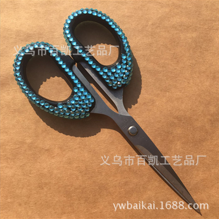剪刀贴钻
