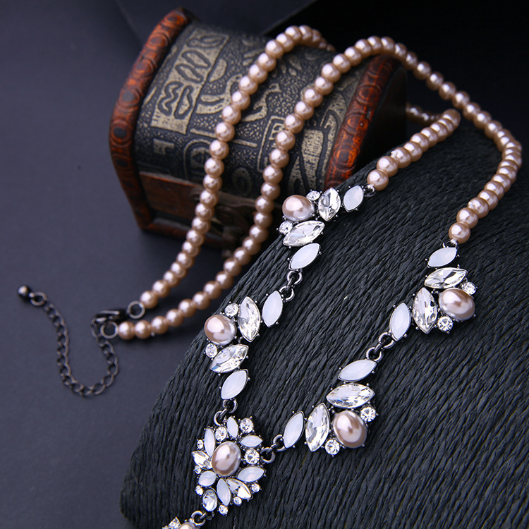 Korean Style Long Fringed Pearl Necklace National Fashion Ethnic Sweater Chain Fashion Temperament Necklace Internet Influencer Street Snap Necklace display picture 17