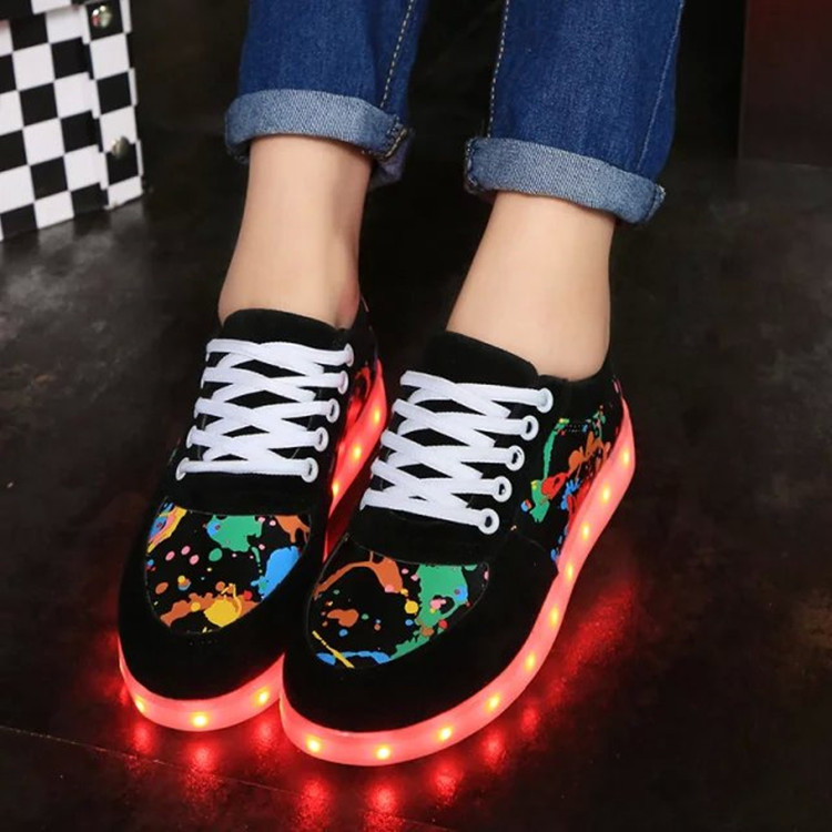 Factory direct supply colorful 11 mode colorful luminous shoes LED lights USB charging men and women couples style graffiti sneakers_voghion.com