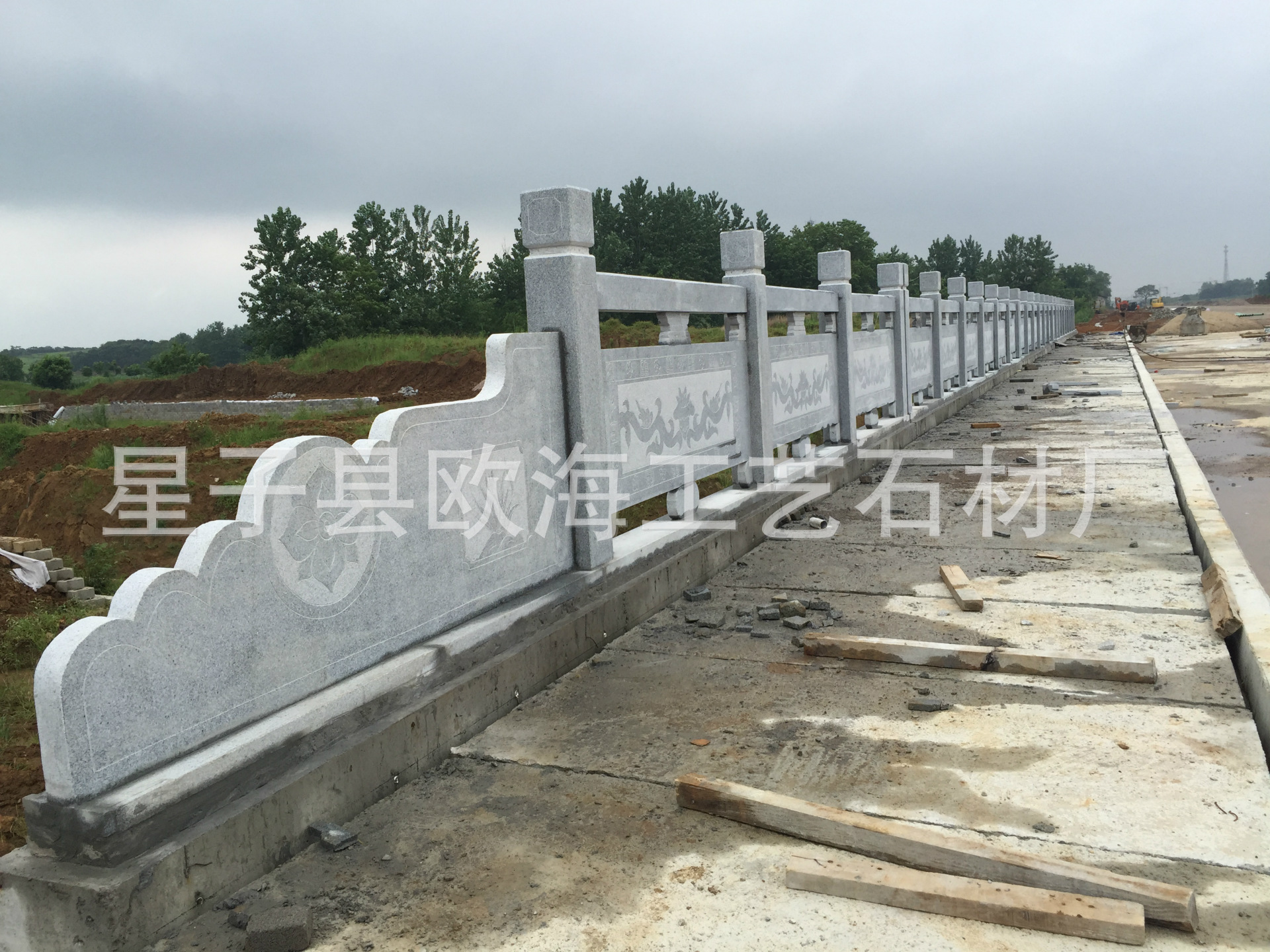 河道桥梁栏杆 石栏杆 大理石栏杆白麻 各种桥梁防护镂空