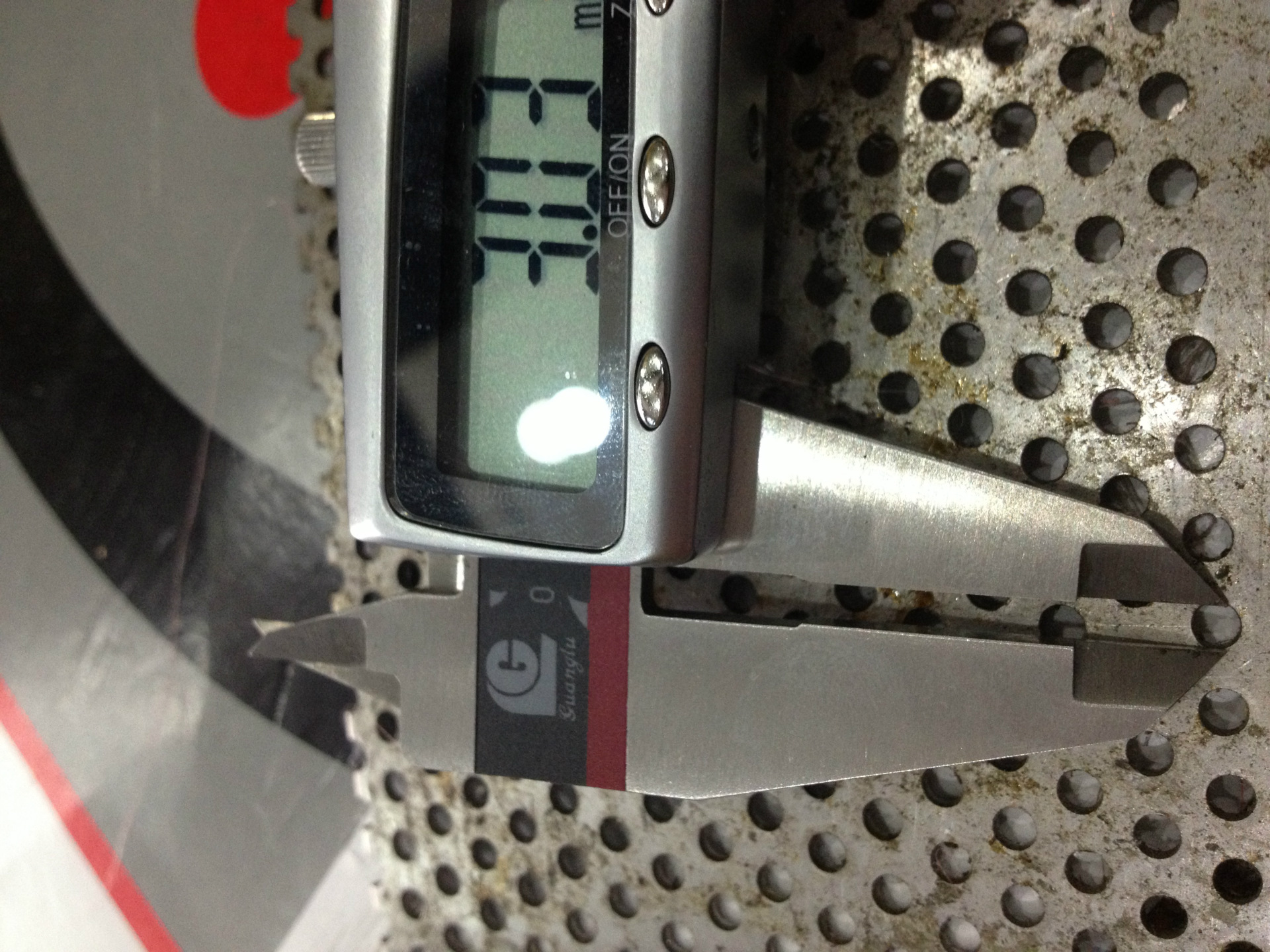 厂家直销冲孔板、网孔板、洞洞板、圆孔板、装饰板304*1T*3*6多孔