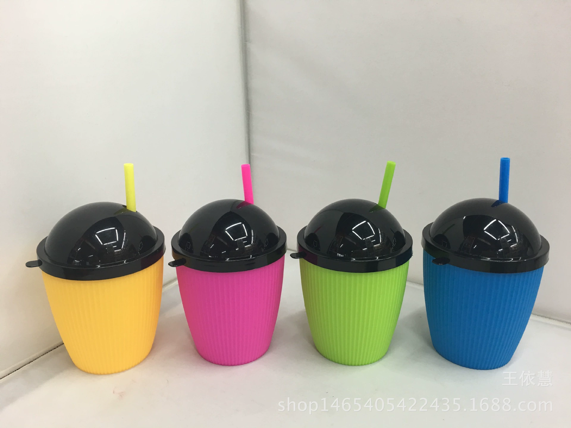 Креативная чашка Присоска с высокой крышкой Модная чашка для напитков Молочная чашка Детская присоска Простая чашка для сока 01z1015