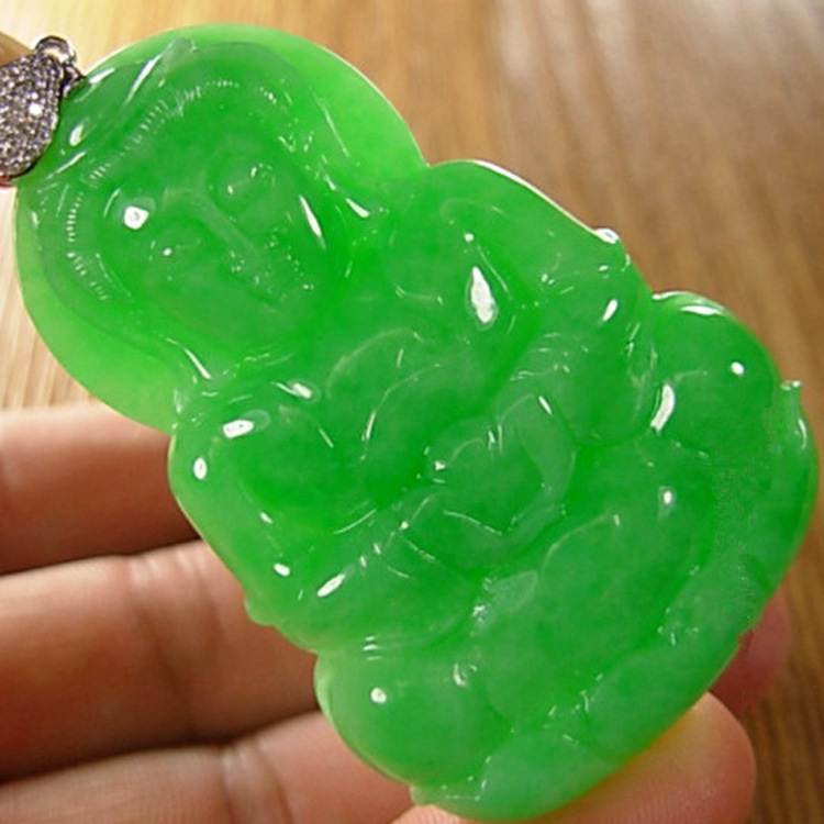 伟德国际乌兰县人民法院关于95翡翠A货镶嵌如意吊坠（第二次拍卖）的公告