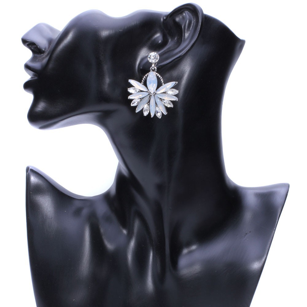Temperament Alloy Diamond Flower Wild Earrings Wholesale display picture 8