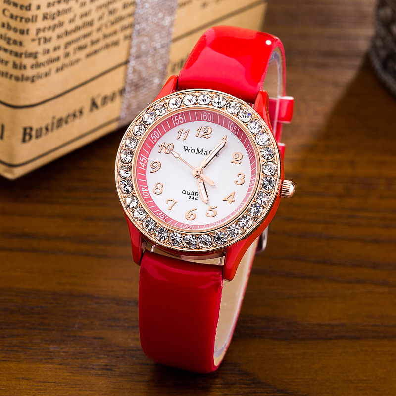 Korean version of Harajuku style bright leather PU candy color ladies watch fashion Diamond Digital student quartz watch manufacturers wholesale