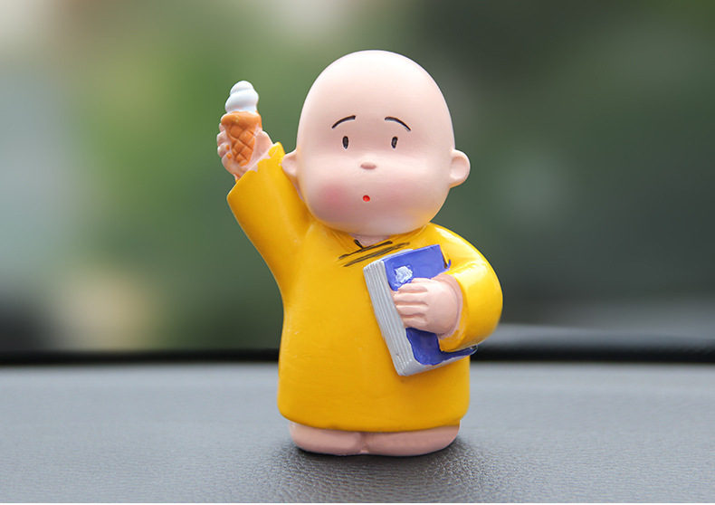 Creative Car Dashboard Little Monk Figurine Resin Craft Handmade Cute Car Interior Decoration