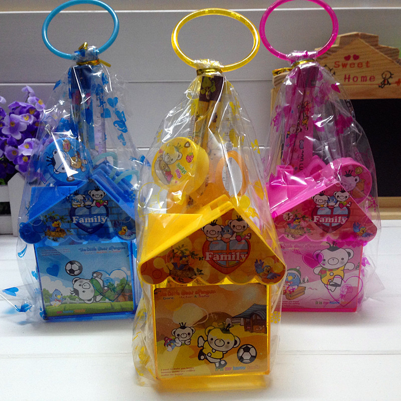 812房子笔筒套装