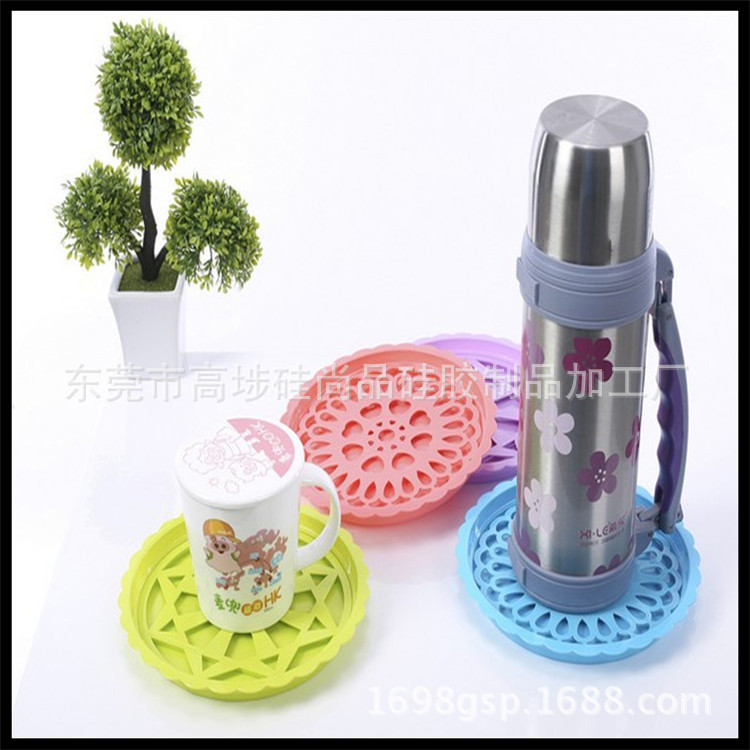 Fuente de la fábrica nuevo creativo suministros diarios de silicona montaña placemat estera de mesa juego de té estera taza de té