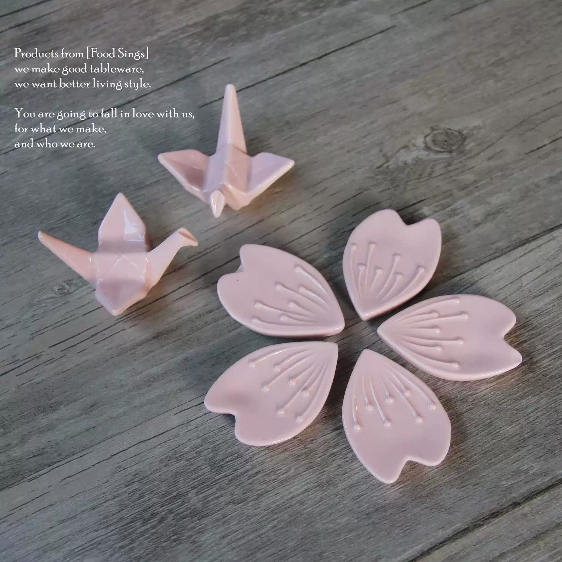 Японский стиль цветок розовый цвет лепестки палочки для хлебных палочек палочки держание ложки столовые приборы стоящие тысяча бумажных журавлей скандинавский стиль