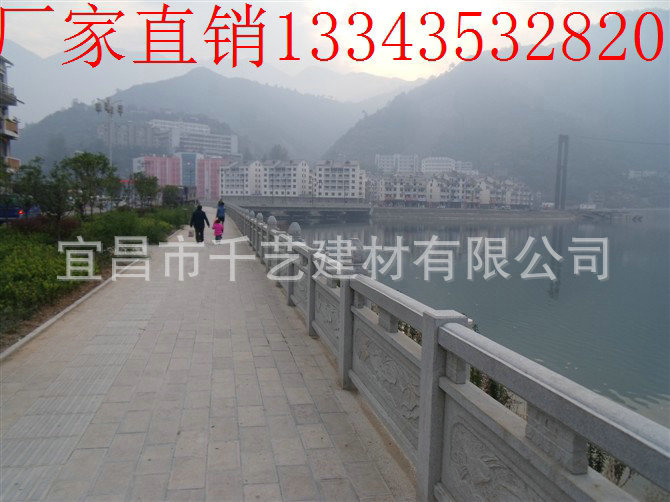 psuCA4RJK9X芝麻白浮雕栏杆