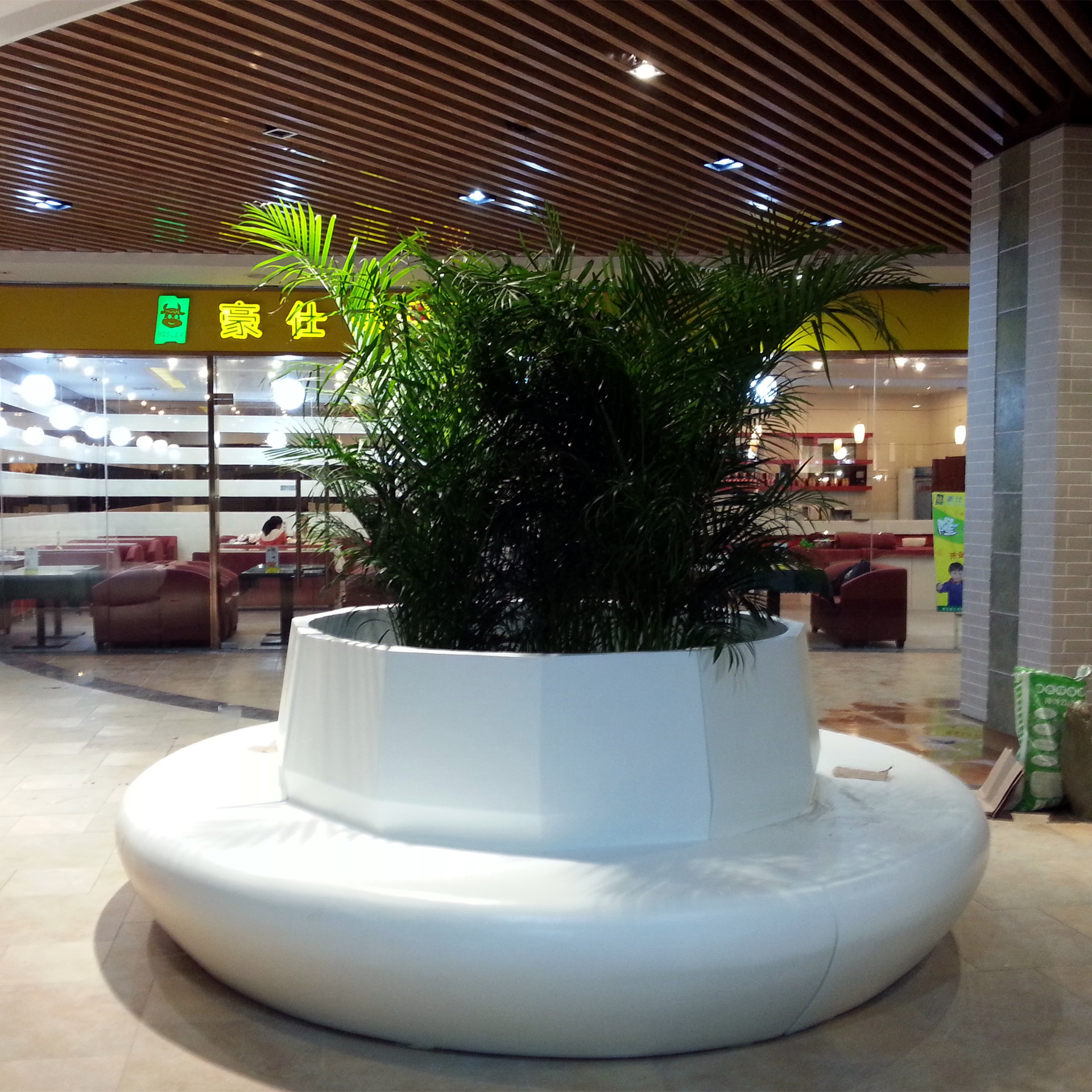 供应玻璃钢制品 高强度花槽花盆圆形休息椅子 广场商场美陈休闲椅