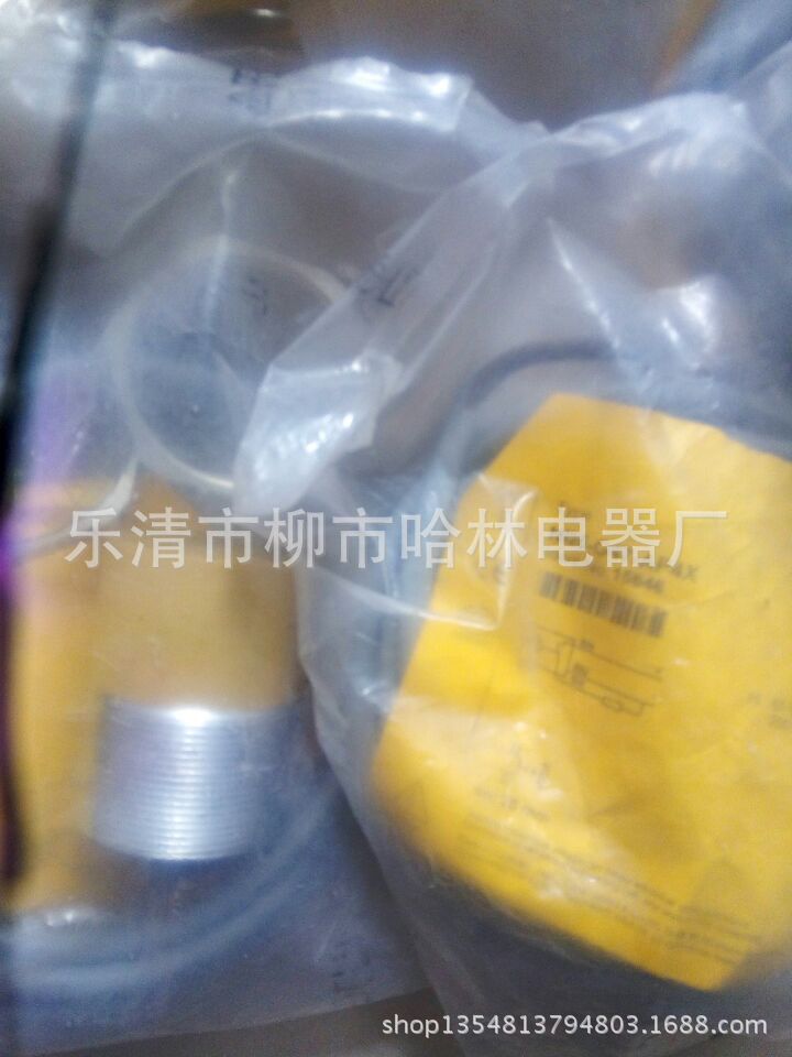 特价 德国 进口原装TURCK 图尔克接近开关Ni25-G47-AP4X 现货