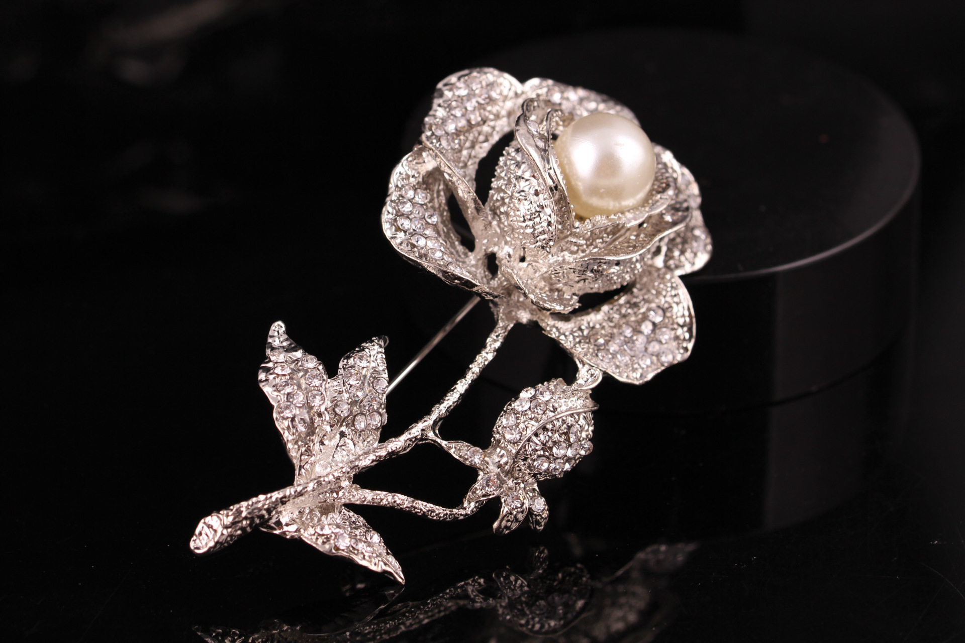 Broche en strass et perles de grande taille, style rétro coréen, boucle de corsage, accessoires pour femmes_voghion.com