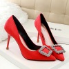 European and American style women’s shoes thin heel， high heel， shallow mouth， suede， slim， slim， pointed， buckle， water