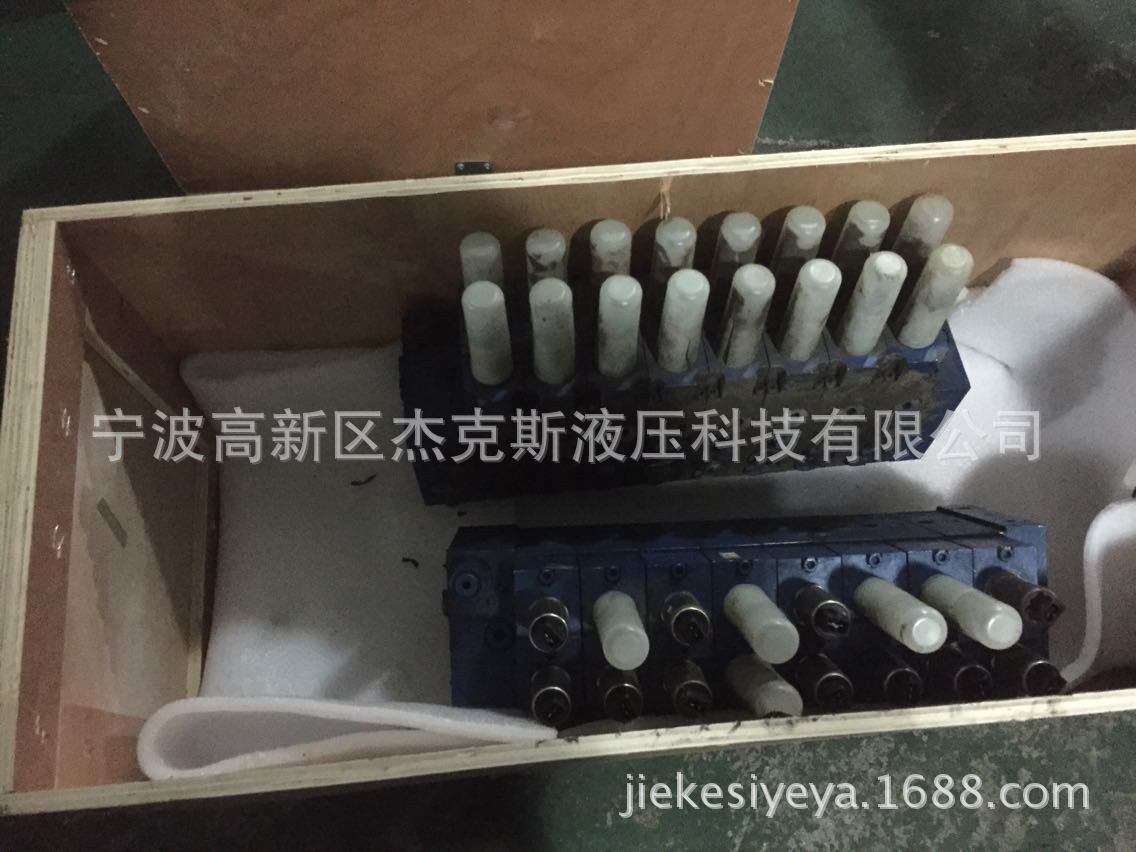 力士乐M4-5297-00/8M4-12JW21SYAV01多路阀