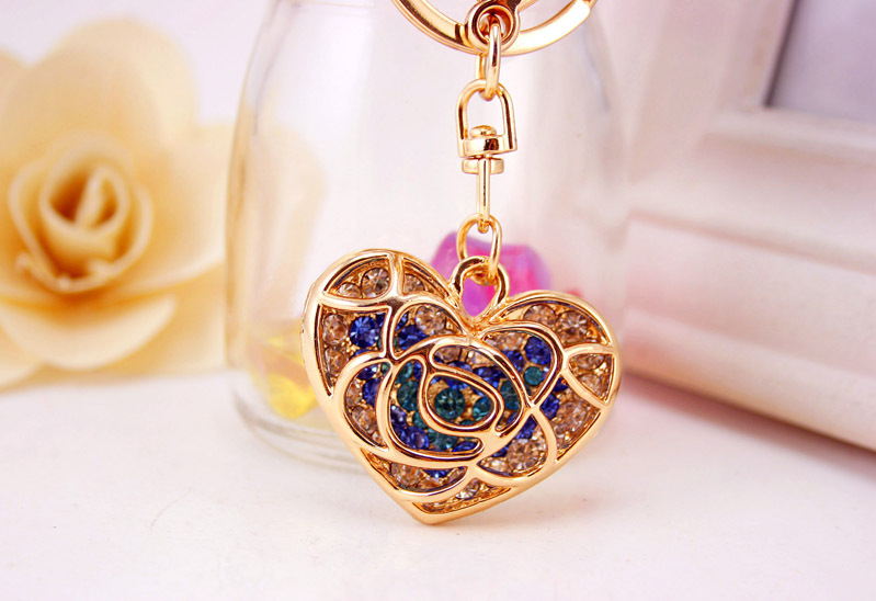 35g Weight Alloy, Metal Material Heart Pattern Unisex Gender Pink, Purple, Red, Blue, Peach Color Creative Cute Diamond Hollow Peach Heart Car Keychain Couple Key Chain Love Metal Pendant 14