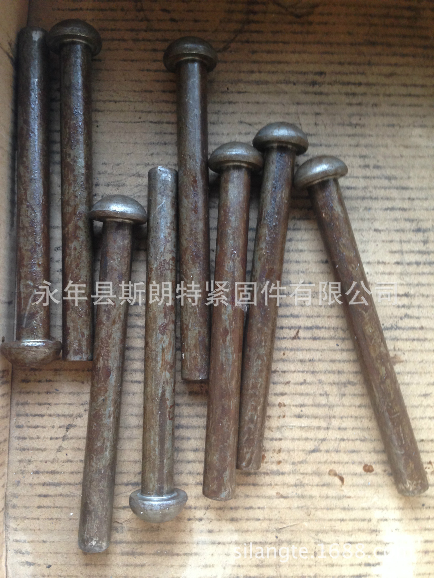 GB/T1011大扁圆头铆钉GB/T863.1半圆头铆钉销轴DIN 660 DIN 124