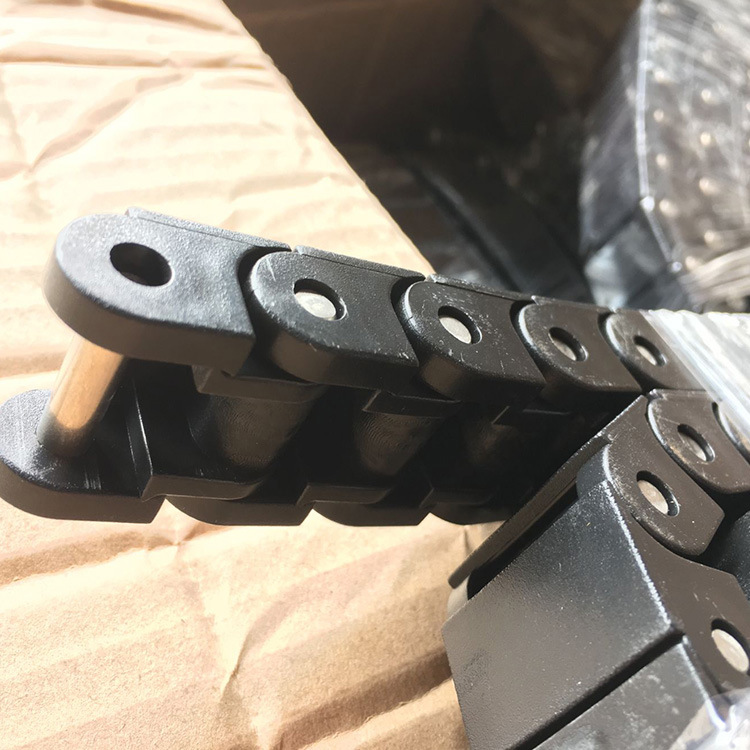 厂供应批发生产塑胶尼龙链条4060塑胶链宽30平板塑胶尼龙输送链条