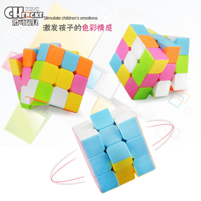 Trẻ em của đồ chơi giáo dục sáng tạo thứ ba-thứ tự của Rubik Cube 5.7 CM cá nhân bọc Stereoscopic loạt các màu sắc thực tế khối bán buôn