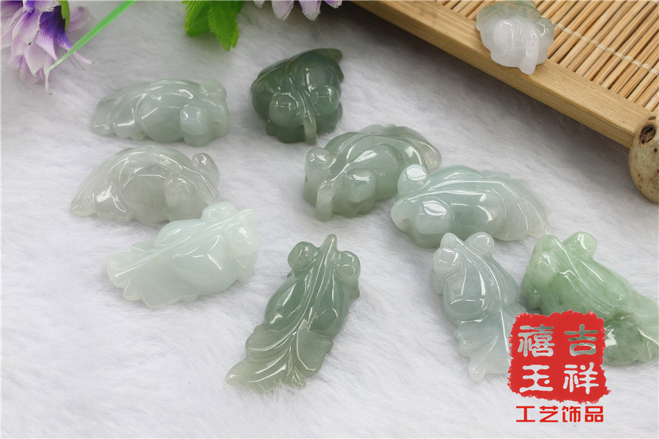 Quality organic replica jade, emerald pendant