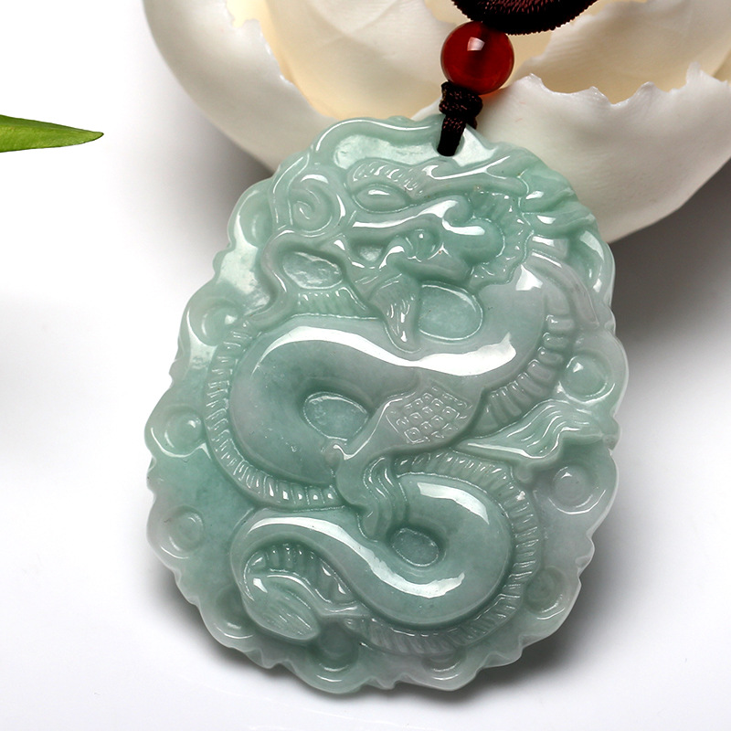 翡翠A货龙牌吊坠 天然翡翠龙头挂件 翡翠阳绿飘花玉石挂件
