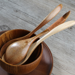 Wholesale wooden tableware from the manufacturer, spooling natural original wood spoons, creative engraved small wooden spoons, edible soup spoons for wholesale
