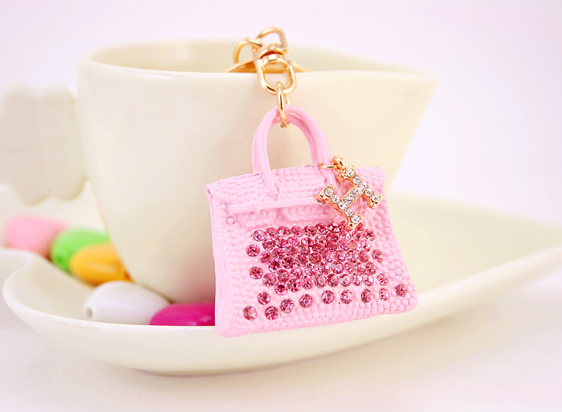 Cute Diamond-studded Portable Bag Car Ladies Metal Pendant Keychain display picture 17