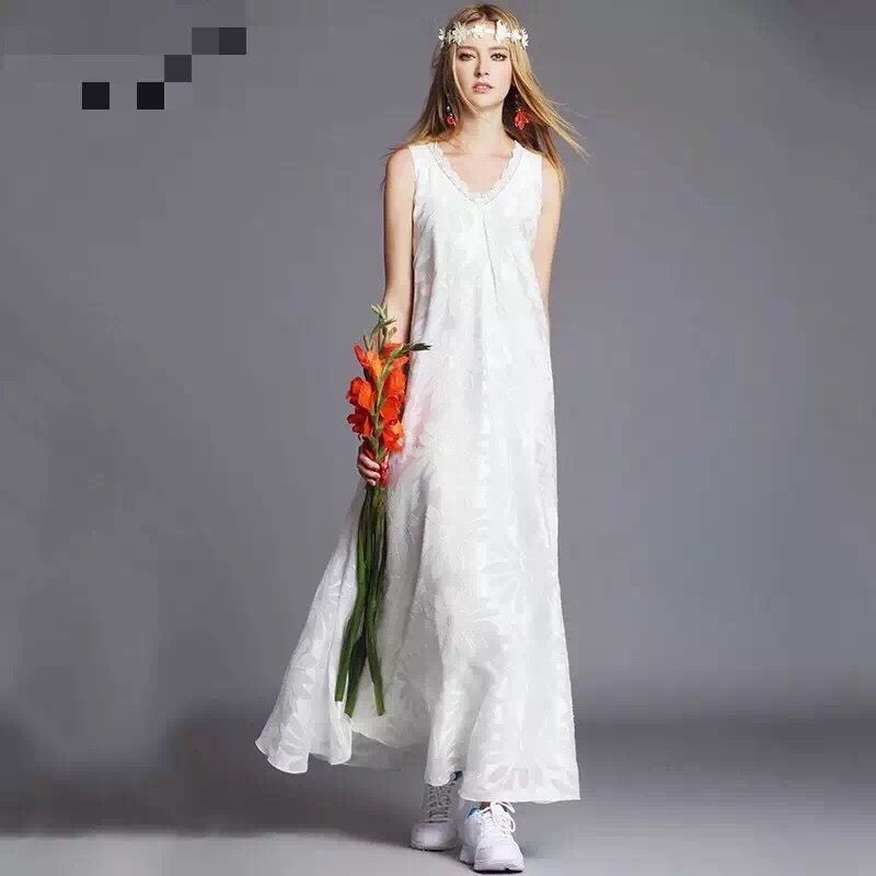 厂家直销现货供应新款涤纶连衣裙雪纺剪花太阳花 女装及配饰面料