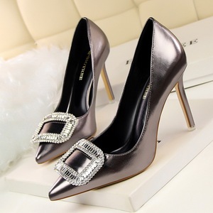 516-8 European and American wind fashion sexy and elegant banquet diamond buckle shoes