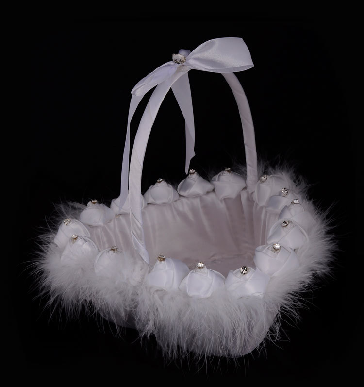 Wholesale of Western-style wedding supplies, creative flower bud heart-shaped flower baskets, ostrich fur flower boys scattering flowers, flower baskets and hand-held baskets detail image 10