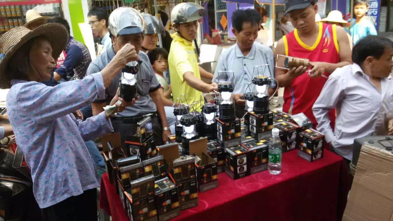 2637915450_1560411729