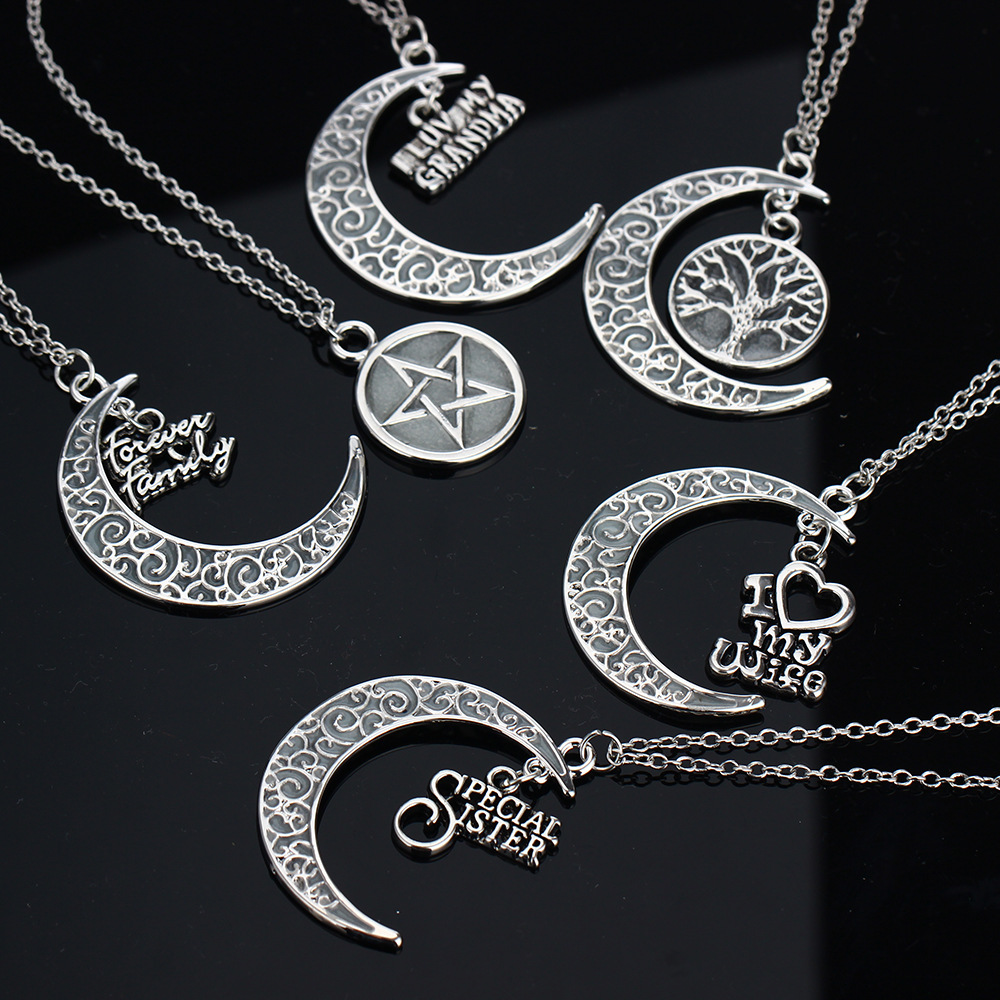 10g Weight Necklace Classification Wedding, Travel Occasion Alloy Material Halloween Festival Moon Pattern Women'S Gender Plating Design Fashion Style White Color Fashion Moon Alloy Pendant Necklaces Halloween Wholesale 9