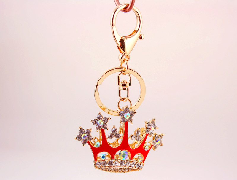 32g Weight Alloy, Metal Material Crown Pattern Unisex Gender Purple, Red, Black Color Creative Diamond Crown Crystal Car Keychain 10
