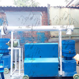 大型干湿牧草造粒机玉米颗粒饲料机秸秆颗粒饲料加工设备价格图片