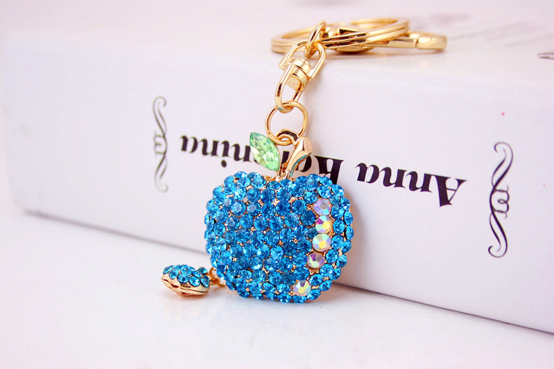 26g Weight Alloy, Metal Material Heart Pattern Unisex Gender White, Pink, Purple, Blue Color Cute Diamond-studded Small  Keychain 4