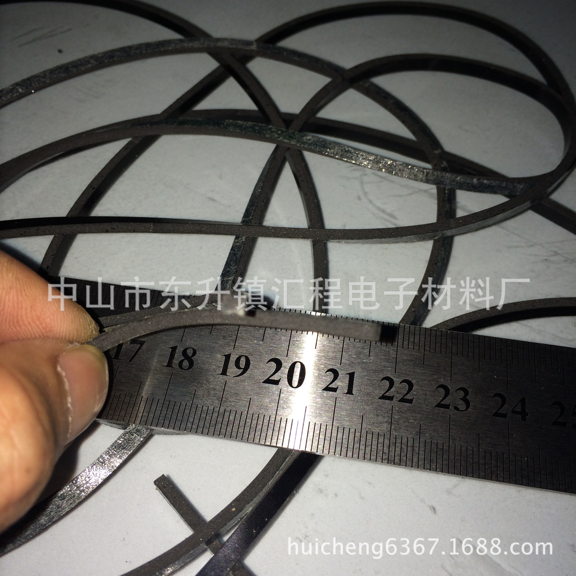 厂家供应平面橡胶防滑条硅胶防撞长条门窗密封隔音条免费提供样板