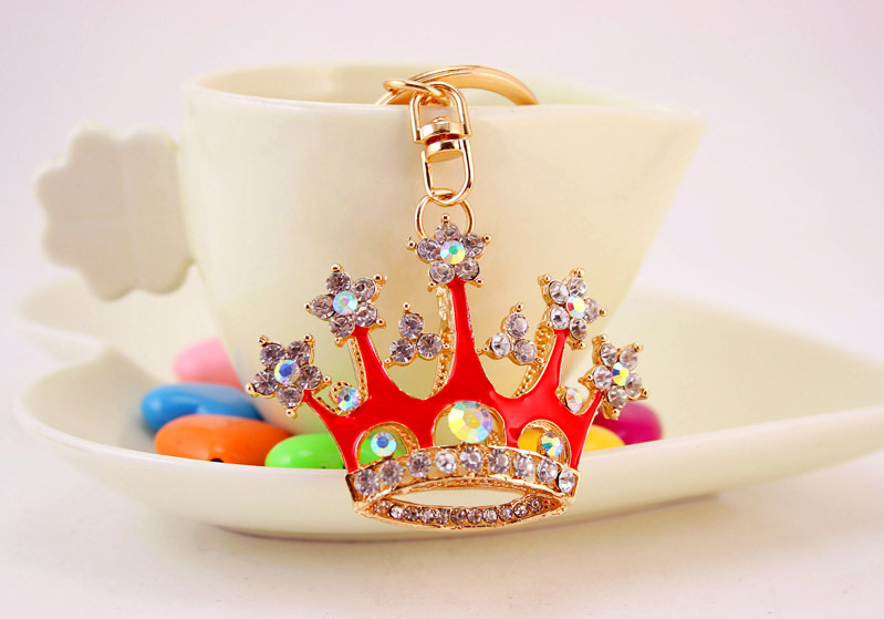 32g Weight Alloy, Metal Material Crown Pattern Unisex Gender Purple, Red, Black Color Creative Diamond Crown Crystal Car Keychain 4
