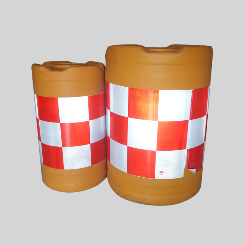 隔离墩 滚塑防撞桶道路安全分流桶市政施工注水桶交通设施批发