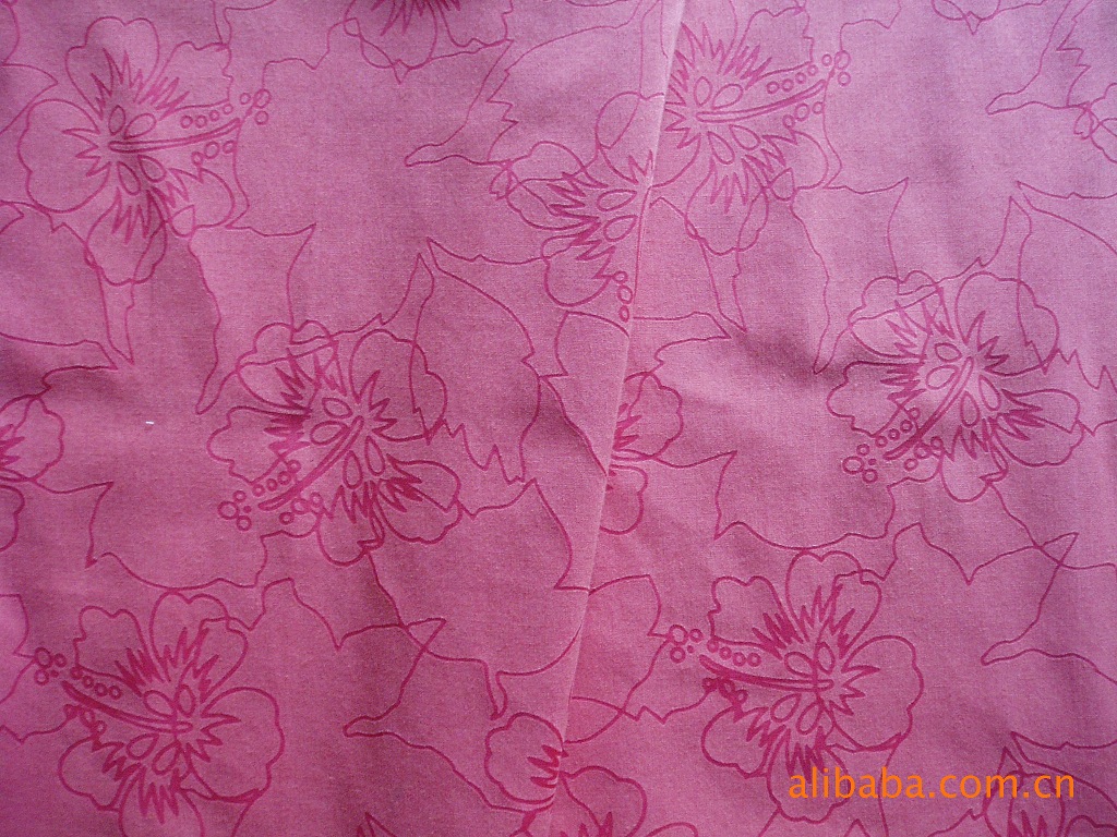 厂家供应CVC平纹烂花印花 110*76平网印花 春夏植物印花面料