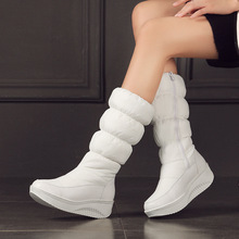 雪地靴2021年新款冬靴羽絨高筒靴雪地鞋坡跟休閑長筒保暖棉鞋女靴