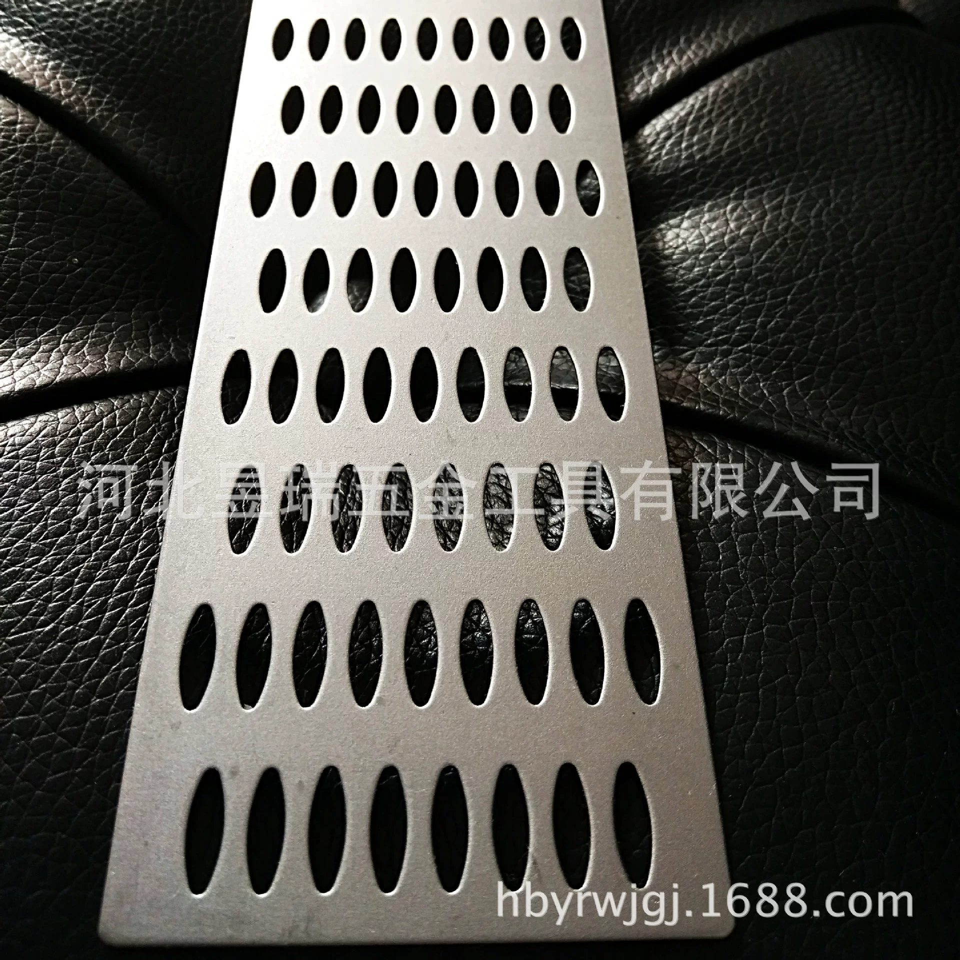 Diamond Stone grinding knife -based rectangular hole -shaped steel plate stamping part wholesale and customized alien punch processing