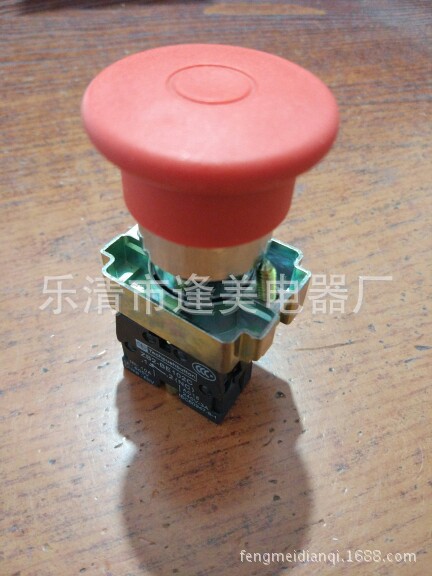 铜触点 XB2蘑菇头自锁 推拉式XB2-BT42 22MM 一常闭 控制按钮开关