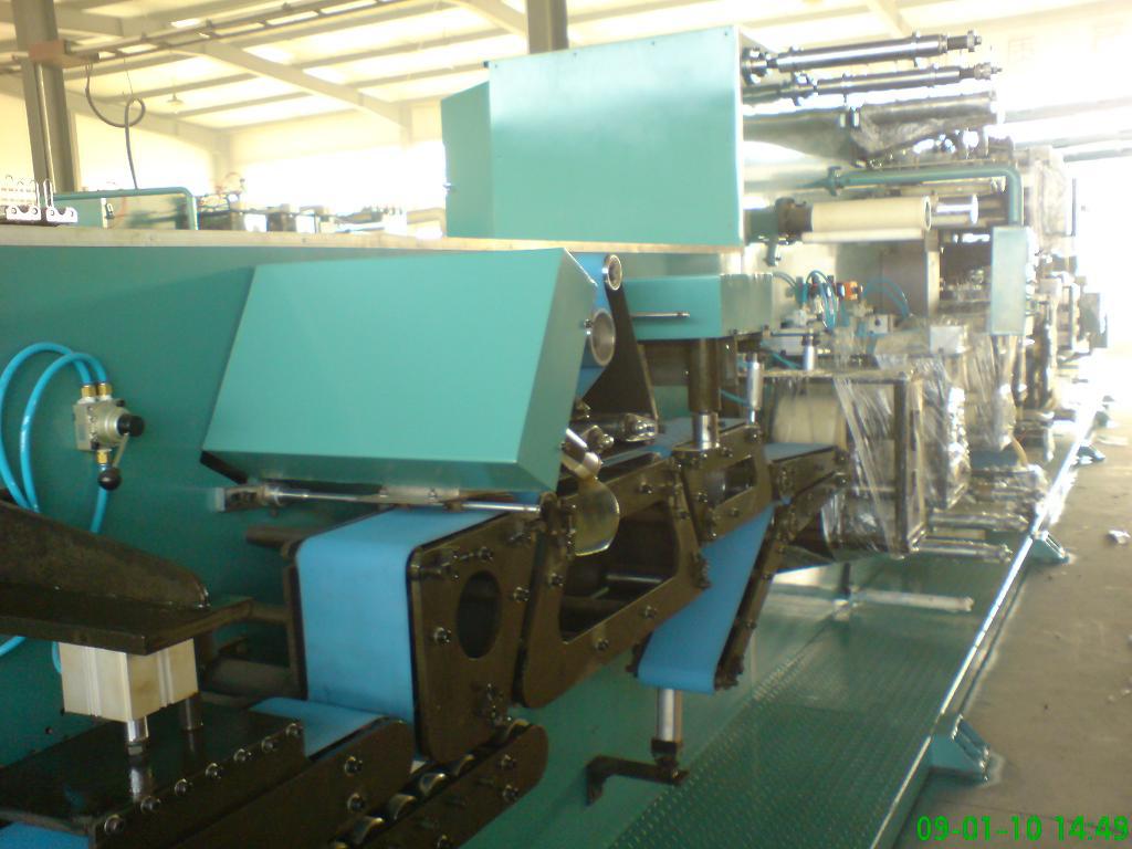 HD-NKA供应婴儿尿裤生产线