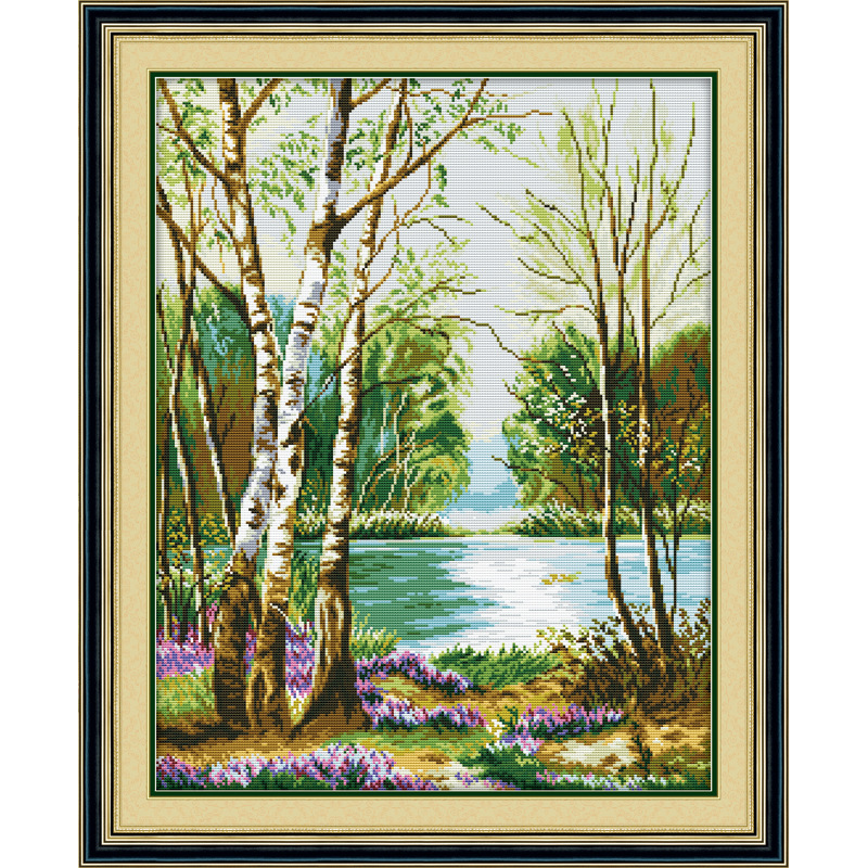 1056-RY2165美丽的林湖 副本