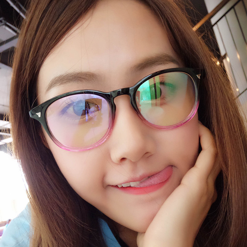 fashionable glasses for men and women